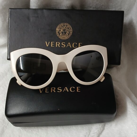 SUNGLASSES - Picture 1 of 6